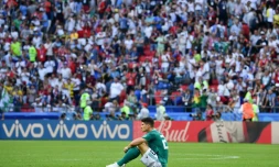 L'attaquant allemand Mario Gomez après l'élimination de son équipe du Mondial, le 27 juin 2018 à Kazan