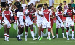 Les Monégasques se congratulent après leur égalisation en fin de match, par Breel Embolo, face à Rennes, le 13 août 2022, au stade Louis-II
