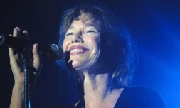 La chanteuse Jane Birkin en concert au "Festival du Bout du monde" sur la presqu'ßle de Crozon, le 8 août 2004 dans le FinistÚre