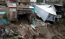 Un quartier de San Salvador dĂ©vastĂ© par la tempĂȘte Amanda, le 31 mai 2020