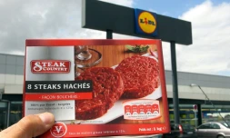 Un paquet de hamburgers surgelés "Steak Country" vendus par la société SEB le 16 juin 2011 