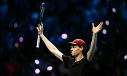 L'Italien Jannik Sinner après sa victoire dans le Masters ATP face à l'Espagnol Carlos Alcaraz le 16 novembre 2025 à Turin