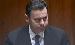 Le Premier ministre portugais Luis Montenegro lors d'u, débat parlementaire avant un vote de confiance au gouvernement, le 11 mars 2025 à Lisbonne