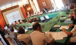 Mardi 13 septembre 2011
Préparation de la mission régionale de police des pêches sous l'égide de la COI.
Photo Michel Désiré