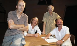 Mercredi 14 septembre 2011
Equipe du spectacle La Gonfle de Roger Martin du Gard.
Photo Michel Désiré