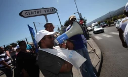 Lundi 19 Septembre 2011

Une centaine d'employés communaux manifeste devant la mairie de Saint-Paul