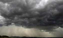 Météo France place en vigilance orange orage six départements de la Manche au Val de Loire en raison d'orages