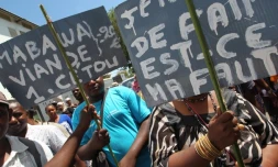Lundi 10 Octobre 2011
Manifestation à Mayotte