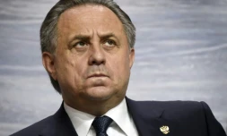 Le ministre russe des Sports Vitali Moutko, en conférence de presse à Moscou le 30 octobre 2015