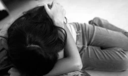 Illustration femme battue photo Valou
