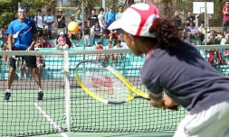 Mercredi 30 Décembre 2011

Tsonga et Monfils tapent la balle avec les marmailles