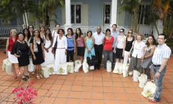 Jeudi 1er décembre 2011 - Remise d'ouvrages littéraires par le conseil général (photo D.R)