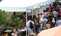 Vendredi 2 Décembre 2011

7e édition de Cyclone BD (Photo image-reunion.re)