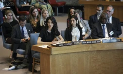 L'avocate Amal Clooney avec les prix Nobel de la Paix 2018 Nadia Murad et Denis Mukwege, devant le Conseil de sécurité le 23 avril 2019.