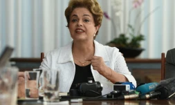 La présidente brésilienne suspendue de ses fonctions Dilma Rousseff lors d'une conférence de presse au palais Alvorada à Brasilia le 13 mai 2016