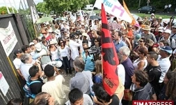 Manifestation des enseignants devant le Rectorat (photo archives)