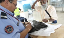 Jeudi 15 Décembre 2011
Contrôle des douanes à Gillot