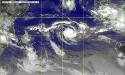 La forte tempête tropicale Benilde - Image satellite http://www.mtotec.com/