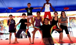 Cours de cirque à Saint-Louis (photo D.R)
