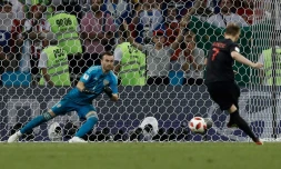 Le milieu de terrain Ivan Rakitic décisif aux tirs au but lors de la qualification de la Croatie en demi finale du Mondial le 7 juillet 2018