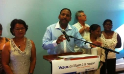 Saint-Leu - Mercredi 31 janvier 2012 - Le maire Thierry Robert présente ses v?ux à la presse