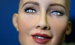 "Sophia", créature de la société Hanson Robotics basée à Hong Kong, au salon mondial "AI for Good" à Genève, le 7 juin 2017