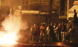 Vendredi 24 Février 2012

 Affrontement entre la police et les émeutiers