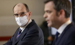 Le Premier ministre Jean Castex et le ministre de la Santé Olivier Véran le 7 janvier 2021 à Paris