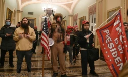 Des partisans de Donald Trump dans le Capitole Ă Washington le 6 janvier 2021