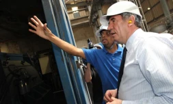 Lundi 9 avril 2012 - Visite de François Bayrou à la centrale thermique de Bois Rouge à Saint-André