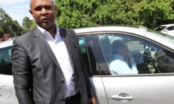 Lundi 9 avril 2012 - Visite de François Bayrou à la centrale thermique de Bois Rouge à Saint-André