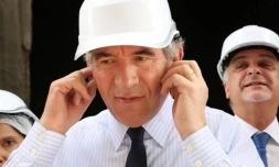 Lundi 9 avril 2012 - Visite de François Bayrou à la centrale thermique de Bois Rouge à Saint-André