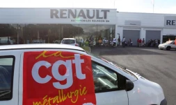 Vendredi 20 avril 2012 - Grève à la concession Automobiles Réunion (Renault) du Chaudron (Saint-Denis)