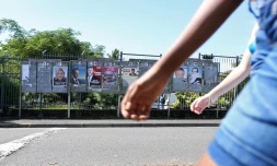 Panneaux d'affiches électorales pour la présidentielle 2012