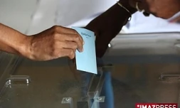 Vote (photo archives)