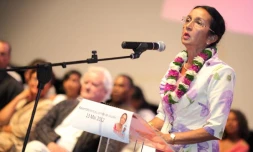 Dimanche 13 mai 2012 - Meeting d'Huguette Bello au Ciné Cambaie, Saint-Paul. Photo (www.image-reunion.re/)