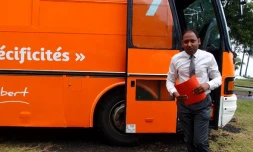 Lundi 14 mai 2012 - Dépôt de candidature de Thierry Robert (Photo Émilie Sorres)