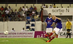 Samedi 26 mai 2012 - Match de gala entre la All Star Team et la sélection de La Réunion au stade Paul Julius Bénard (photo image-reunion.re)