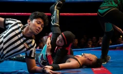 Nor "Phoenix" Diana lors d'un combat de catch face Ă un adversaire masculin, le 6 juillet 2019 Ă Kuala Lumpur