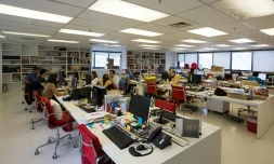 Pour 58% des salariés, le travail en open space favorise les incivilités (impolitesse, irrespect, violences verbales ou physiques)