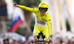 Le coureur slovène Tadej Pogacar lors de l'arrivée de la 21e et dernière étape du Tour de France, à Nice, le 21 juillet 2024