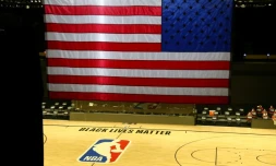 La NBA et le syndicat des joueurs (NBPA) ont annoncé que les matches des play-offs reprendraient samedi