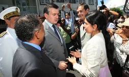 Yves Jégo et Nassimah Dindar photo archive imaz press reunion