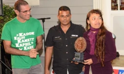 L'équipe Papangue a remporté la finale du jeu Casse coco pou' un gadiamb' (photo Direct Photo)