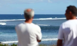 Mardi 24 juillet 2012 - Spot de Trois Bassins (photo www.image-reunion.re pour www.ipreunion.com)