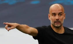 Pep Guardiola, l'entraîneur espagnol de Manchester City, pendant la demi-finale de la Coupe d'Angleterre contre Arsenal le 18 juillet 2020 au stade Wembley