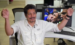 Le photographe de l'AFP Yuri Cortez, participant involontaire à la célébration par les joueurs croates du but de la victoire en demi-finale de la coupe du monde, lors de son interview à l'AFP le 12 juillet 2018 à Mexico