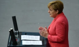 La chancelière allemande Angela Merkel s'adresse au Bundestag le 24 septembre 2015