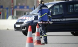 Une gendarme française à Senlis dans l'Oise, le 22 mars 2016