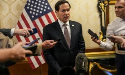 Le secrétaire d’État américain Marco Rubio à l'aéroport international du Koweït, le 24 juin 2026